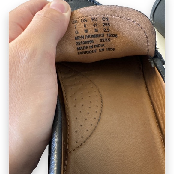 Clarks Black Loafers Size 8 GUC - Picture 6 of 6